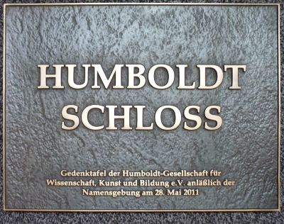 Gedenktafel am Humboldt-Schloss Burgörner